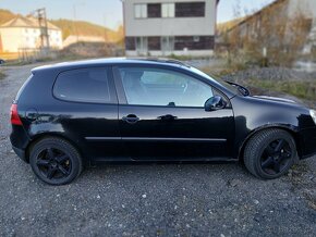 VW Golf 1.6  75KW - 8