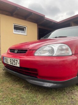 Honda Civic 6G 1.4 - 8