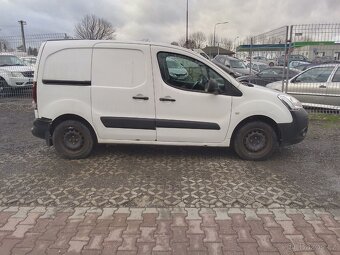 Citroën Berlingo 1,6 diesel 3 místa, výklopná střecha 2012 - 8