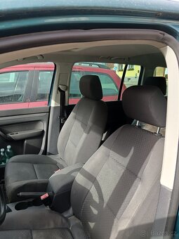 Prodám VW Touran sedmimístný 1.9tdi - 8