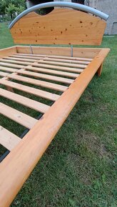 Dřevěná postel 180x200 - 8