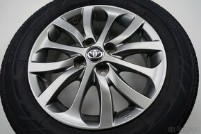 Toyota Yaris - Originání 15" alu kola - Letní pneu - 8