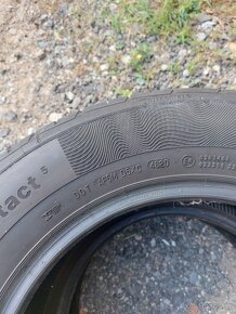 Prodám 2ks lentich pneu Continental 215/60 R16 - 8