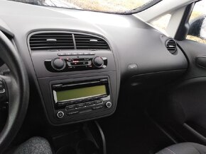 SEAT ALTEA 1,2 TSi BENZIN 77 KW 4. VÁLEC RV 2012 - 8