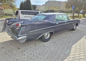 Chrysler Imperial Le Baron benzín 257 kw - 8