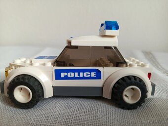 POLICEJNÍ AUTO LEGO + TERÉNNÍ - "MERKUR" - 8