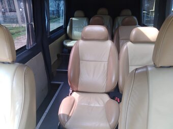 Volkswagen Crafter bus - 8