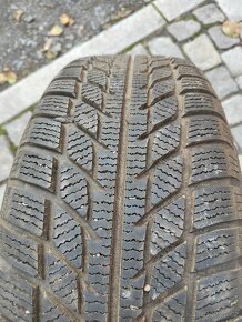 Prodám orig alu 16 Vw 5x112 Golf ET 50 zimní pneu 205/55/16 - 8