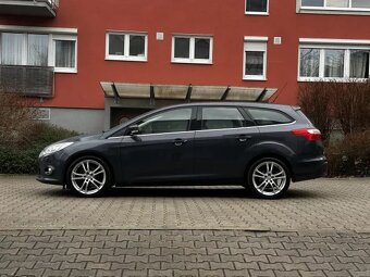 Ford Focus 1.6 TDCi Titanium Xenony Navi Tažné ALU R18 - 8