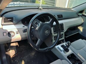 Vůz na náhradní díly VW Passat B6 kombi 2010 CBAB LTE LC7Z - 8