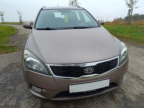 KIA Cee´d KOMBI - 1.6i BENZÍN - KUP ČR - 143tis/KM - 8