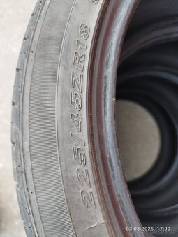 Prodám pneu 225/45R18 - 8