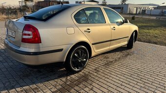 Škoda Octavia 2.0 FSI 110 KW - 8