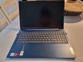 Lenovo IdeaPad 15,6 AMD Athlon 8GB/256 GB v ZÁRUCE - 8