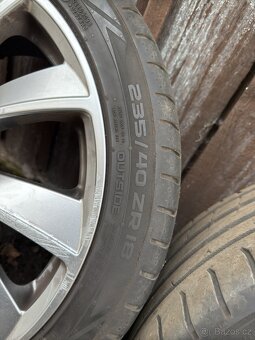 Kola 235/40 R18 - 8