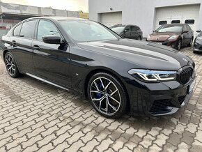 BMW Rad 5 540i mHEV xDrive A/T - 8