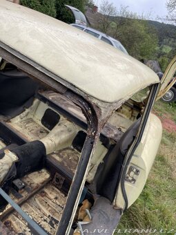 Jaguar E-Type S1 - 8