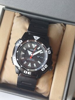 Seiko Diver's Superior Shuriken Black PVD - 8