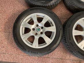 Originalní ALU kola Škoda 5x112 r16 zimní pneu 7,5mm - 8