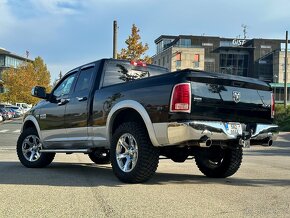 DODGE RAM 1500 Laramie 5.7 Hemi - 8