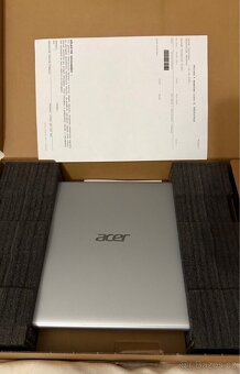 Notebook Acer - 8