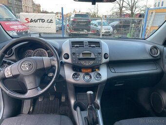 TOYOTA RAV 4 Koupeno ČR 4X4 2.0i 112 Kw rv.2008 - 8