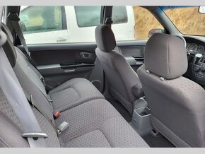 KIA CARENS 1.6 - 8