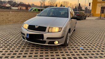 Fabia 1.4 16v ,2006 , jsem bez Řidičáku proto ji prodávám - 8