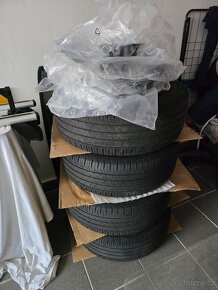 Sada ALU kol Vega 18" s pneu Superb - 8