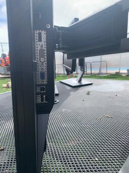 Monitor DELL P2210 - 8