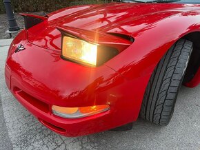 2000 Chevrolet Corvette C5 V8 5,7L - 8