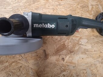 Metabo WE 2200-230 (úhlová bruska) - 8