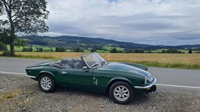 Triumph Spitfire 1500 a 4 motory 1500 - 8