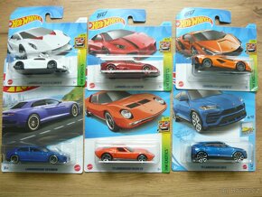 AUTÍČKA HOT WHEELS - 8