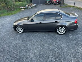 BMW E90 325D - 8