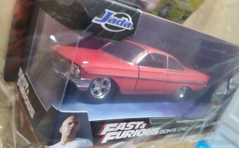 Fast & Furious modely Jada 1:32 Chevrolet a Nissan - 8