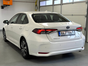 Toyota Corolla  1.8 hybrid Comfort E-Cvt Sedan 9/2020 - 8