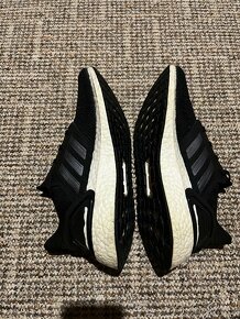 Adidas Ultraboost vel 39 1/3 - 8