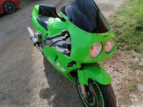 Kawasaki zxr 750 - 8