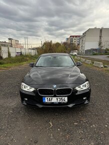 Bmw 320 I - 8