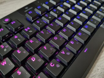 Mechanická klávesnice Logitech G915 TKL GL Tactile - 8