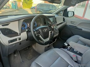 Toyota Sienna XLE AWD LPG 2015 nový model 7 míst - 8