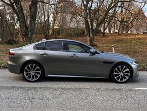 Jaguar XE 2.0D I4 R-Dynamic HSE AT - 8