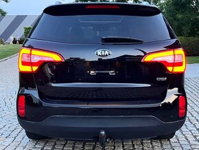 Kia Sorento 2.2CRDi 4x4 AUT KAMERA LED VÝHŘEV TAŽNÉ SERVISKA - 8