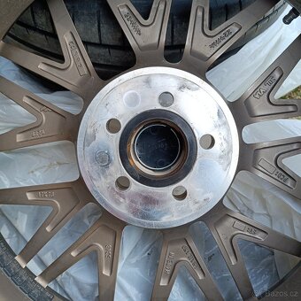 Alu kola Japan Racing JR28 5x100 17x7 ET46 + letní 215/40r17 - 8