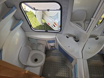 JEDNOOSÝ KARAVAN CARAVELAIR BRUSILIA LUXE 485 r.2003 - 8