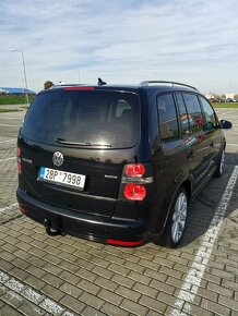 Volkswagen Touran 2.0TDI R-line Edition - 8