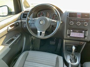 Volkswagen Touran LIFE mo. 2015  2.0l diesel Automatic 7míst - 8