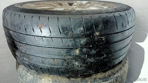 originál Alu kola BMW, včetně pneu 245/45/17 , 5x120, krytky - 8