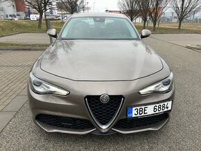 Alfa Romeo Giulia Q4 VELOCE 2.2 diesel 154 kw odpočet DPH - 8